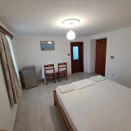 Guest house Argjiro Castle Gjirokaster