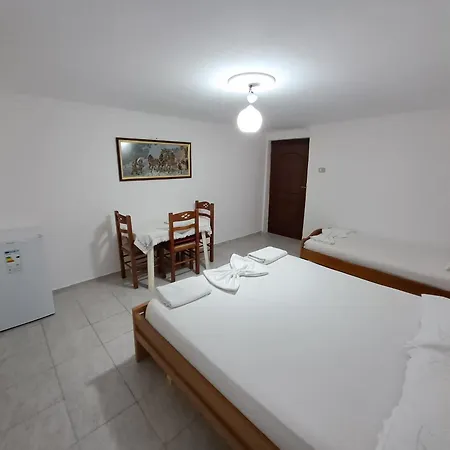 Guest house Argjiro Castle 2*