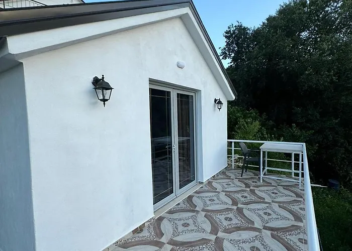 Argjiro Castle 4* Gjirokaster