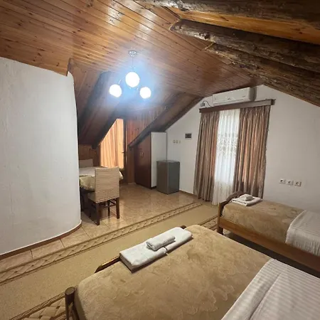 Argjiro Castle Affittacamere 4*